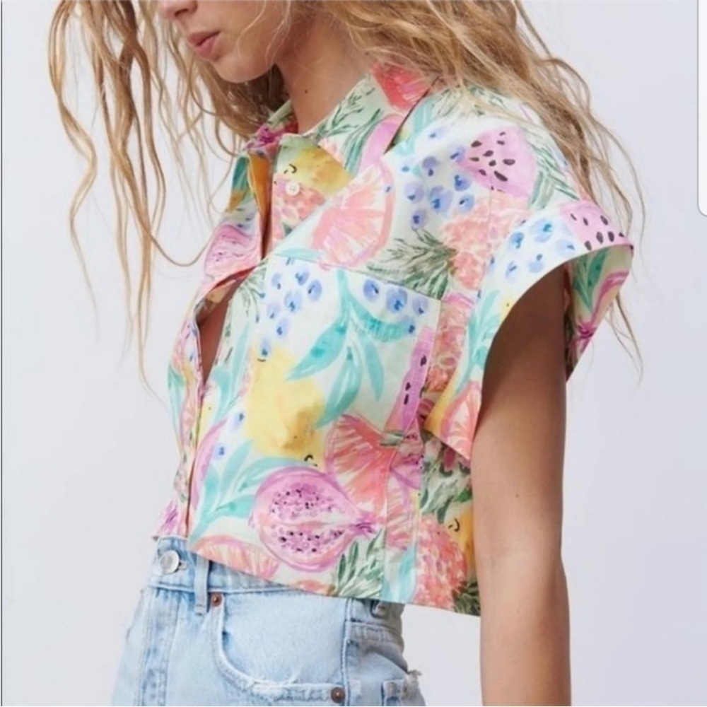 NWT Zara Tropical Fruit Cropped Boxy Short Sleeve Button Front Shirt Size XS